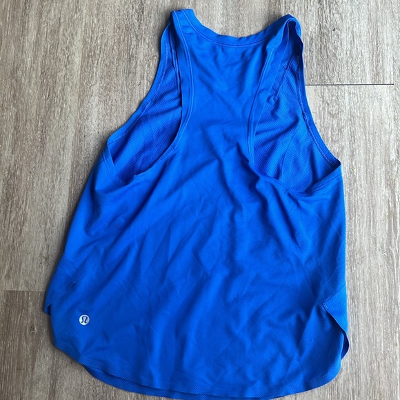 Blue lululemon tank - Picture 2 of 3